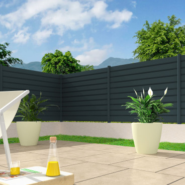 Clôture PVC ajourée et brise-vue pour votre jardin ou terrasse