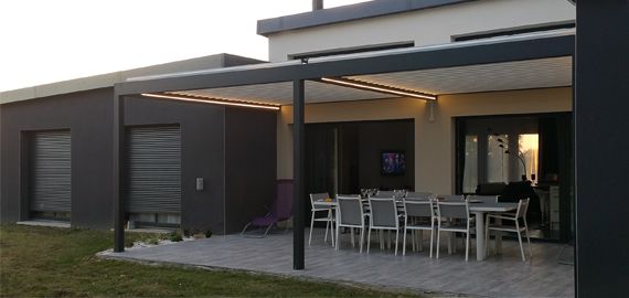 Pergola bioclimatique