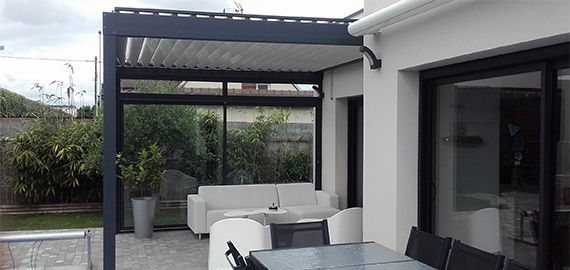 Pergola salon de jardin blanc